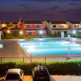 Aqua Marina Aparthotel - Market & Restaurant