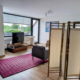 Moderne und helle Wohnung in Ruhrnähe โรงแรมในชแวร์เทอ