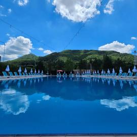 Serenata Korcare Resort, hotel en Tirana