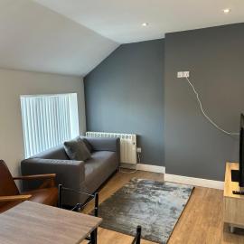 Modern Comfortable Apartment with Parking & WiFi