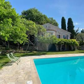 Mas Saint Jeaume - Villa avec piscine pour 10 personnes, hotel en Opio