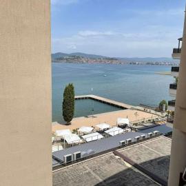 Park Golden Beach Apartment Ohrid, hotel in Velestovo