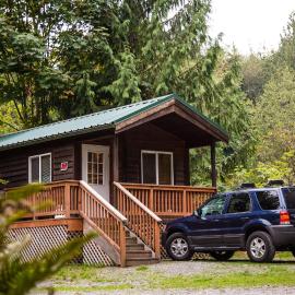 Mount Vernon Camping Resort Studio Cabin 5, hotel in Bow