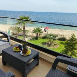 Beachfront Dream, WaveHaus, hotel en Akouda
