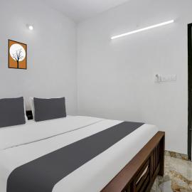 Viesnīca Hotel O EVA RESIDENCY pilsētā Kočina