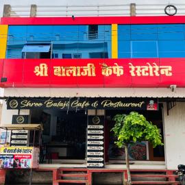 Shree Balaji Cafe Restaurant & Guest House, hotell i Nāwa
