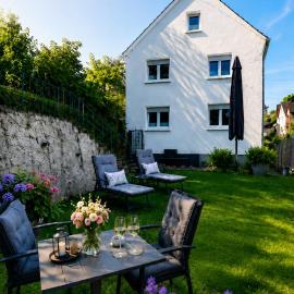 Bad Münstereifel में, होटल Ferienwohnung Elya Gartenparadies nahe Events, Outlet und Spa