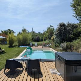 La bulle des champs, hotel en Champmotteux