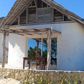 James, Hotel in Anakao