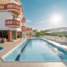 Hotel Alexandros, hotell i Ammoudia