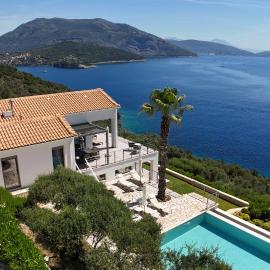 Villa Lefkas - Luxury villa Sivota with direct sea access, hotel in Sivota