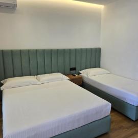 Rei Hotel