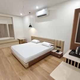 Viesnīca Hotel Krishiv- Sanand pilsētā Sānand