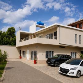 Milestone Villa