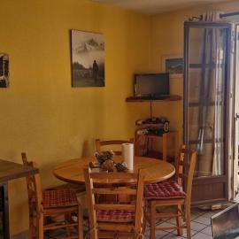 Studio montagne Oisans, Alpe d'Huez, hotel in Villard-Reculas