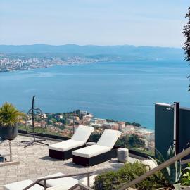 Villa White Pearl Opatija Luxury Stay with Pool and Sea View, hotel in Opatija