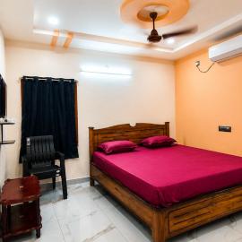 Sai krishna residency, hotel em Pithāpuram