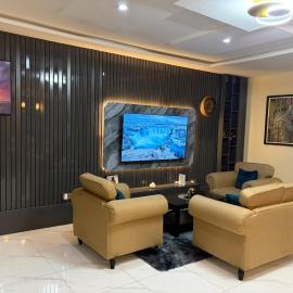 Modern 2 BR apartment