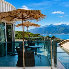 Luxury Sea Residence by Kristina, hotel a Tivat