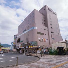 Grand Hotel Kanachu Hadano: Hadano şehrinde bir otel