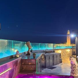 Rooftop Penthouse with Jacuzzi Sea View & Hassan II