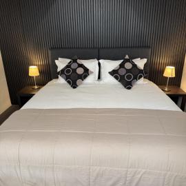 Summit Ridge Alpine Lodge – hotel w mieście Falls Creek