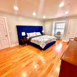 Serene Stay - Stylish House Close to NYC, хотел в Патерсън