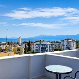 Luna Hotel