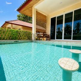 Oh'lala Pool Cottages, hotel u gradu Baan Tai