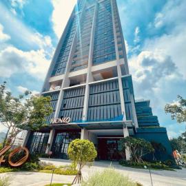 ICON40 Luxury Apartment Hạ Long, hotel in Ha Long
