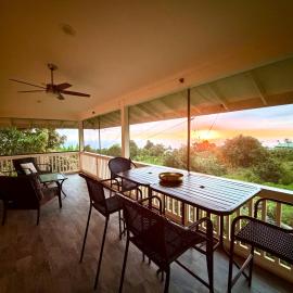 Kona Coffee Farm Guesthouse - with Ocean View!, hotel a Kealakekua