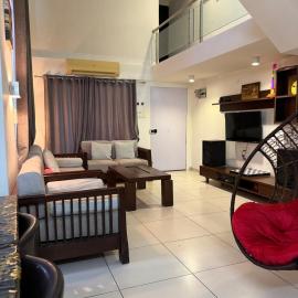 The Royal Nest, hotel in Rajkot