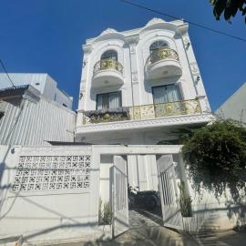 Lya Homestay CMT8 Da Nang, hotel in Danang
