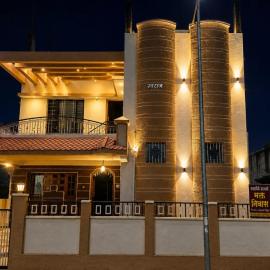 Swaminchi Savali Bhakt Nivas, hotel in Akalkot
