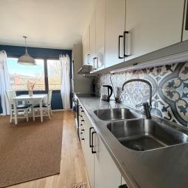 Lysekil Apartment Hotel: Lysekil şehrinde bir otel