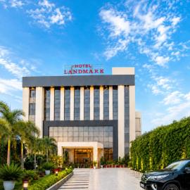 Landmark, Rewa - AM Hotel Kollection, hotell i Rewa
