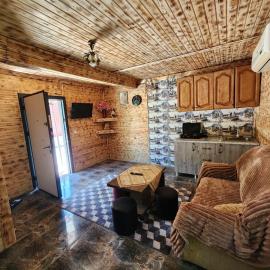 Teo's cottage, hotel in Maradidi