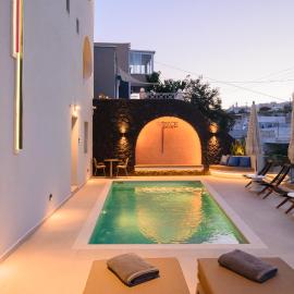 Anemone Luxury Suites, hotel a Fira