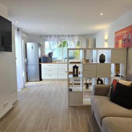 Studio climatisé de 26m2 à 200 mètres de la plage
