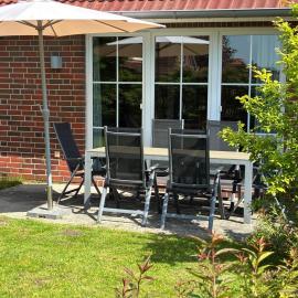 Ferienhaus Kluntje im Fischerdorf Ditzum - Parkplatz inklusive