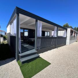Mobile Homes with pool - Privlaka, hotel a Privlaka