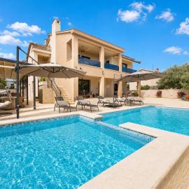 Villa V&D near Pula Arena and Beautiful Beaches - by Istrabook