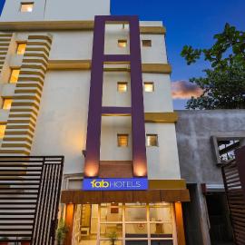FabHotel Aditya Guest House 4