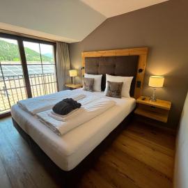 PUR Apartment Top 2، فندق في ليرموس