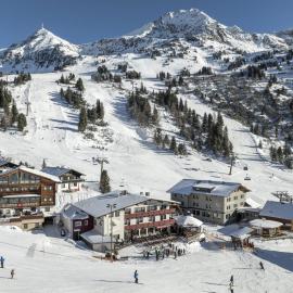 Austria Alpinhotel Ski IN Ski OUT an der Edelweissbahn – hotel w mieście Obertauern