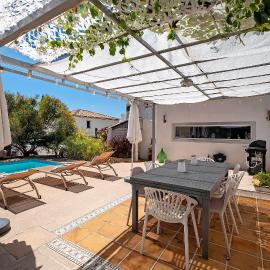Les Arbousiers, hotel in Saint-Raphaël