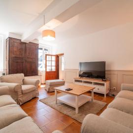 Gite de Suzy - Charmante maison familiale pour 12, hotel a Suzy