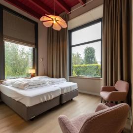 Tweepersoonskamer in Boetiekhotel de Kas: Scherpenzeel şehrinde bir otel