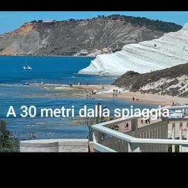 affacciati alla scala โรงแรมในเรอัลมอนเต