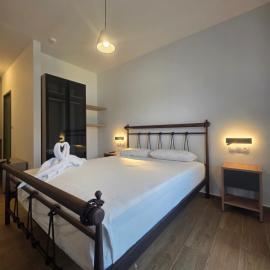 Falirala Central, hotel i Faliraki